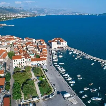 Appartamento In A Stone Building By The Adriatic Sea Kaštela